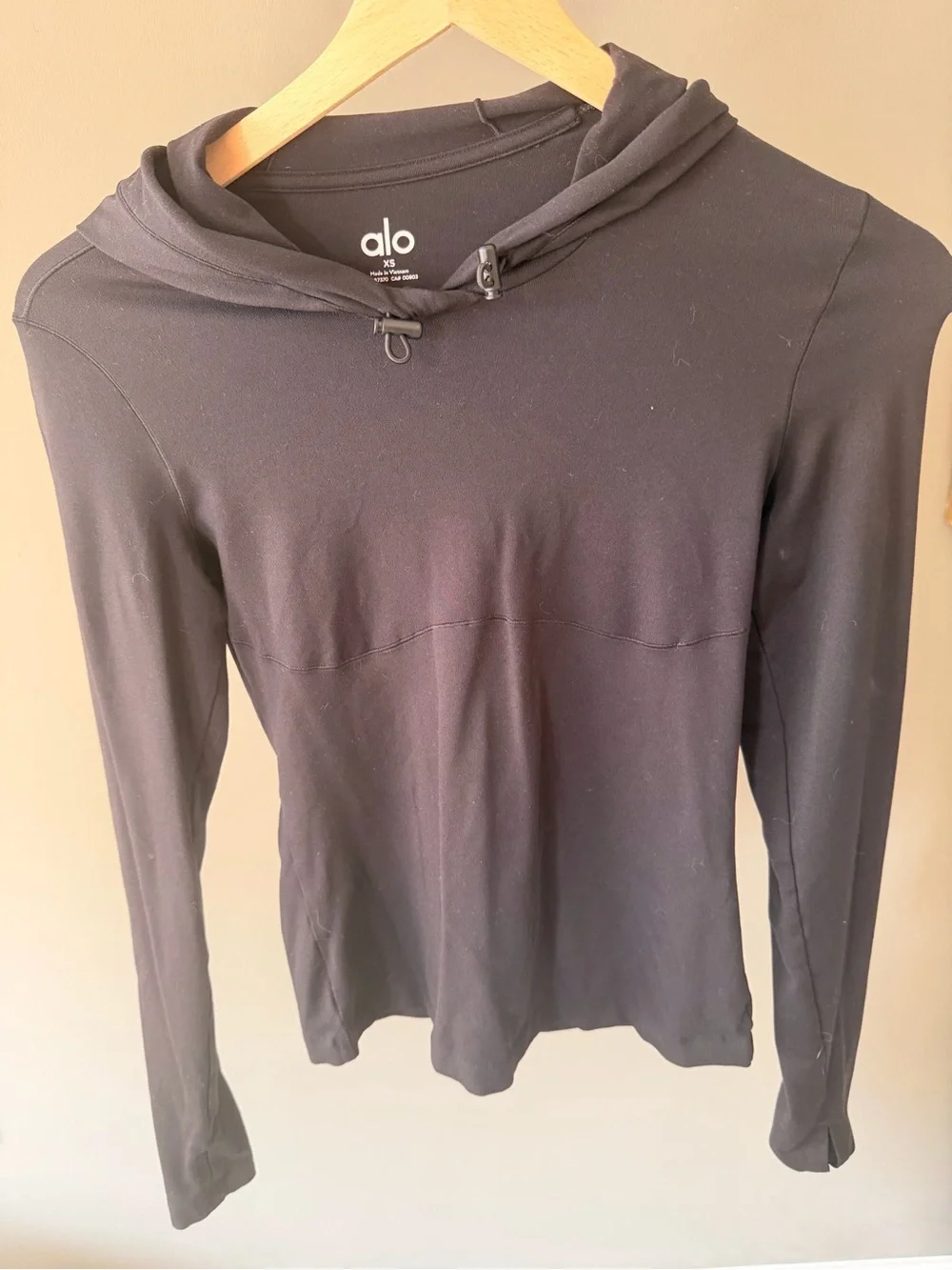 Alo Yoga Black Long Sleeve Drawstring Hoodie Top Activewear XS